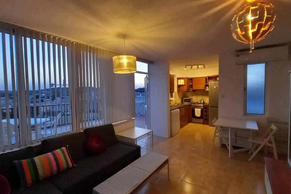 Sunset Suite Victoria Exteriör bild